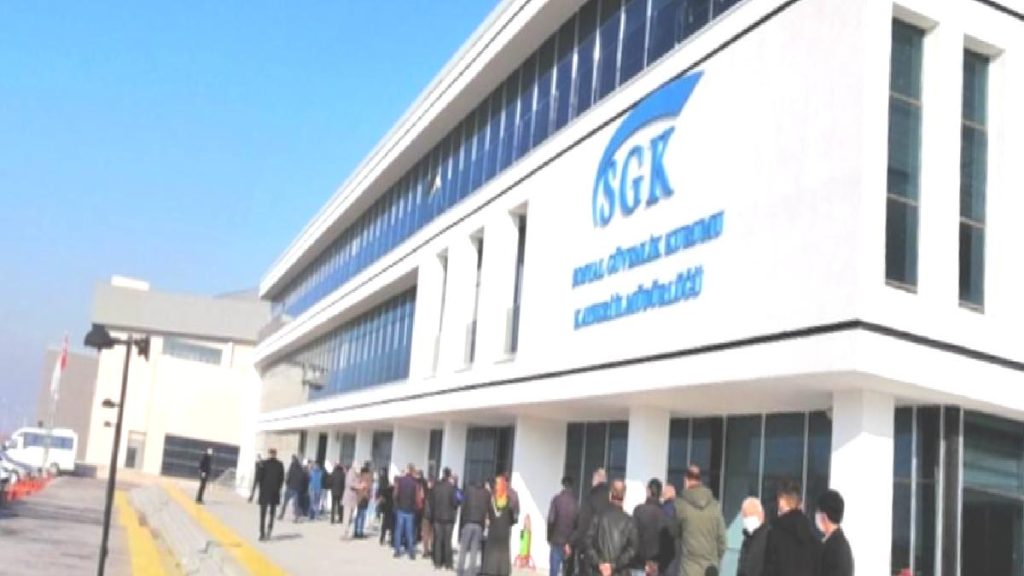 SGK merkezleri bugün (cumartesi) kaça kadar açık? (31 Aralık)