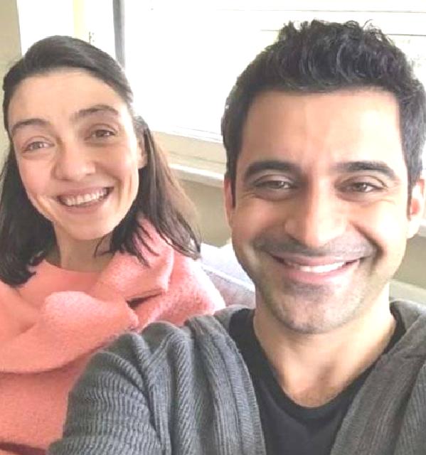 Merve Dizdar, Uğur Uzunel İle Aşk Mı Yaşıyor?