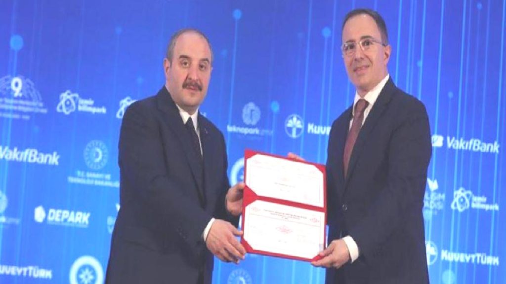 SOCAR Türkiye Ar-Ge, sanayide İnovasyon İdare Sistemi Evrakı alan birinci şirket oldu