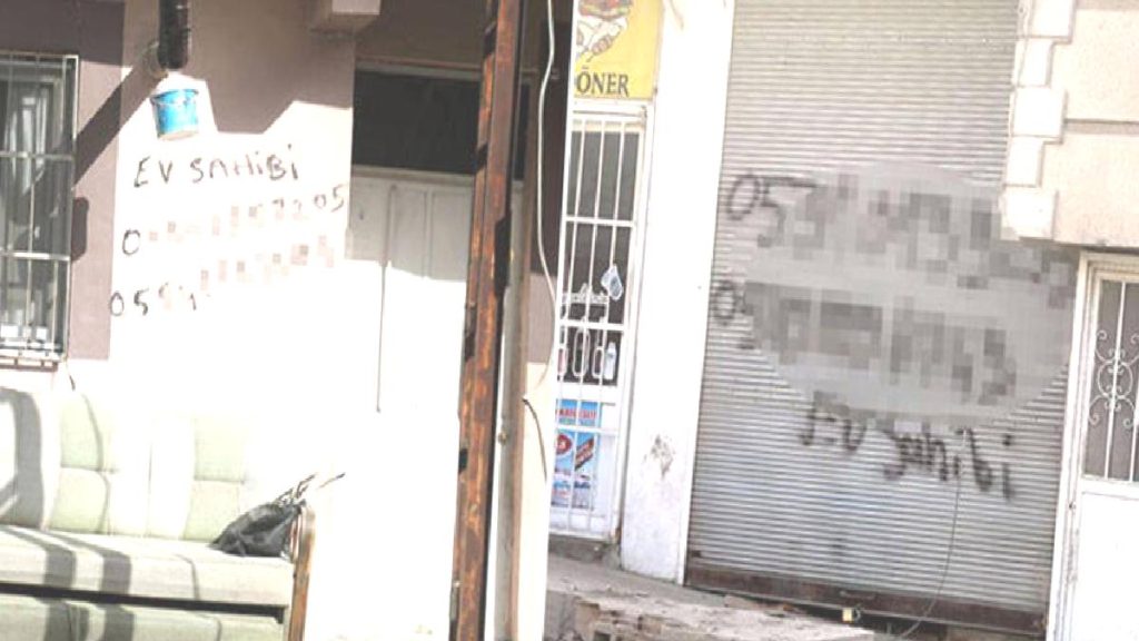 Hasarlı binaların duvarlarında cep telefonu numaraları